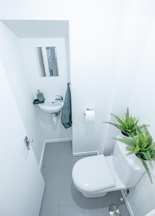 Forest Work & Relax Accommodation Overstone エクステリア 写真
